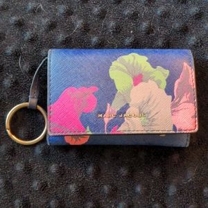 LIKE NEW Marc Jacobs printed bifold leather wallet